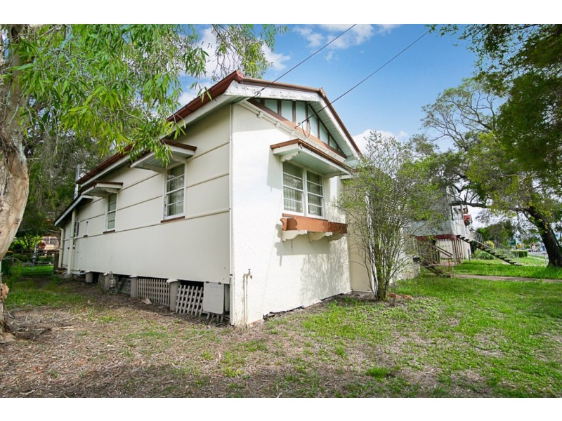 59 South Station Road, Booval QLD 4304