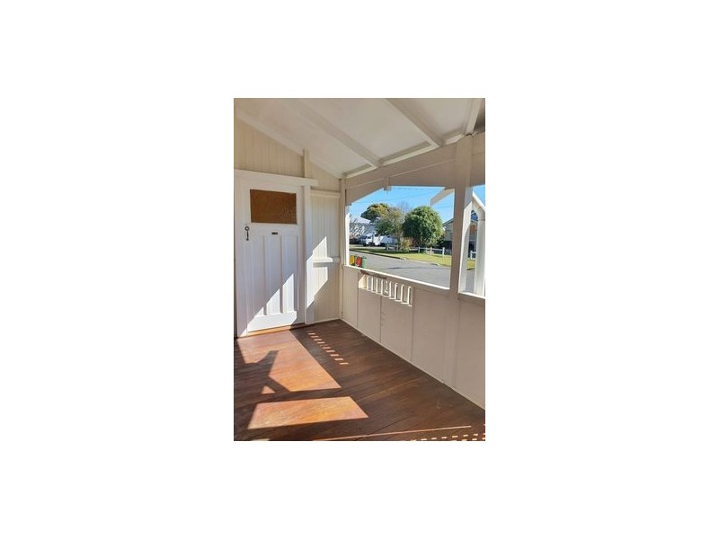 7 Sinclair Street, Newtown QLD 4305