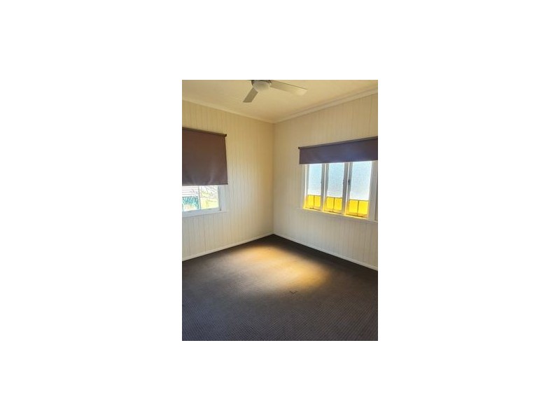 7 Sinclair Street, Newtown QLD 4305