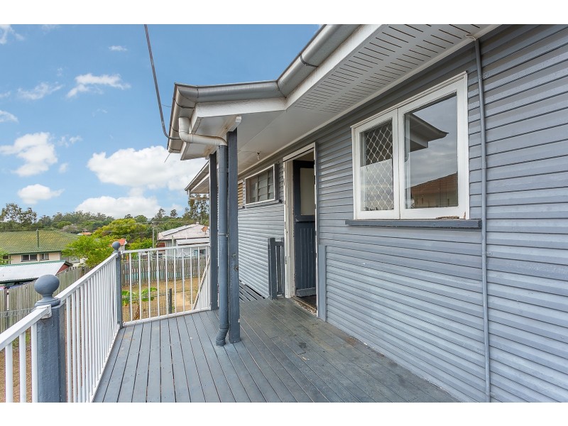 52 Aspinall Street, Leichhardt QLD 4305