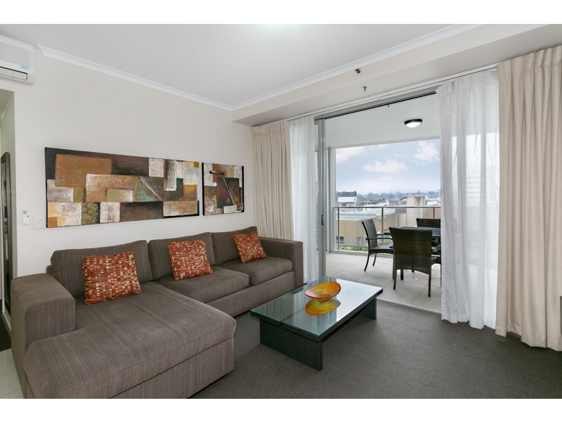 402/11 Ellenborough Street, Woodend QLD 4305