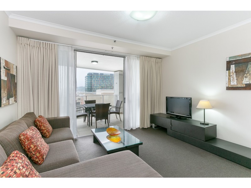 402/11 Ellenborough Street, Woodend QLD 4305