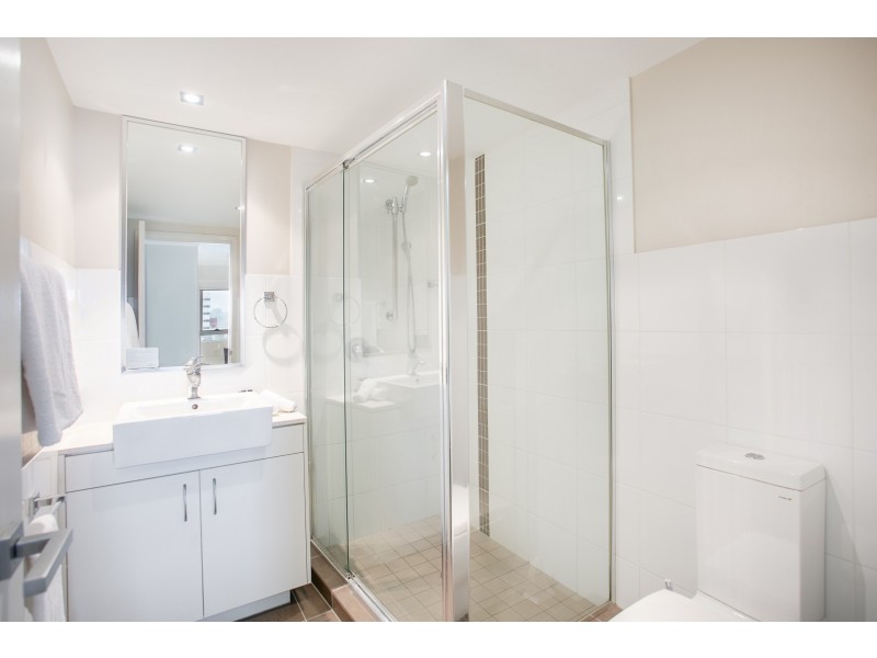 402/11 Ellenborough Street, Woodend QLD 4305