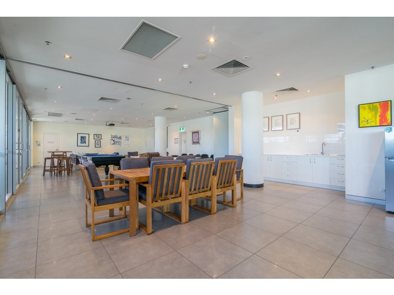 402/11 Ellenborough Street, Woodend QLD 4305