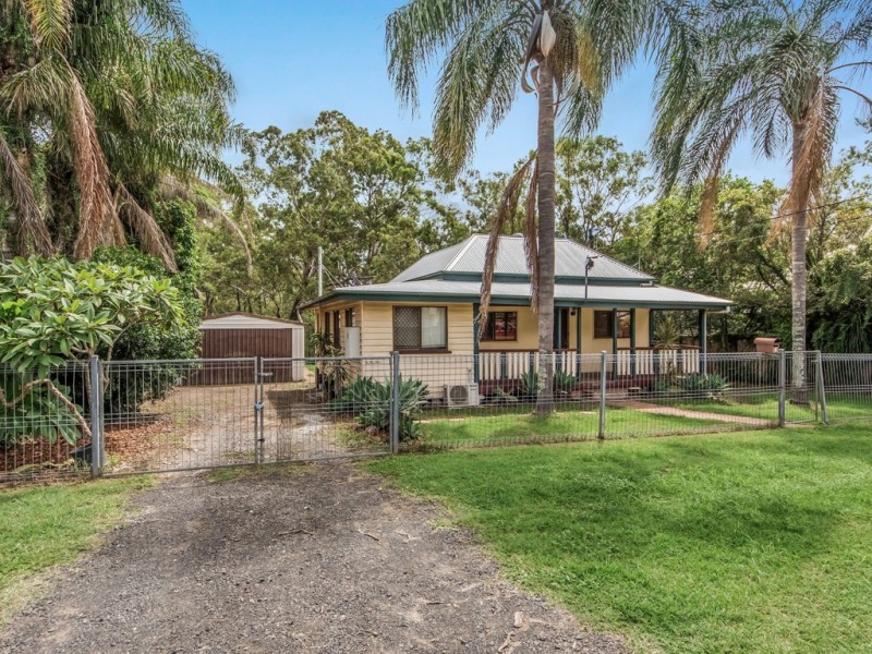 8 George Street, Blackstone QLD 4304