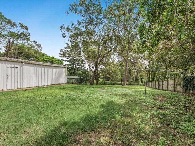 8 George Street, Blackstone QLD 4304