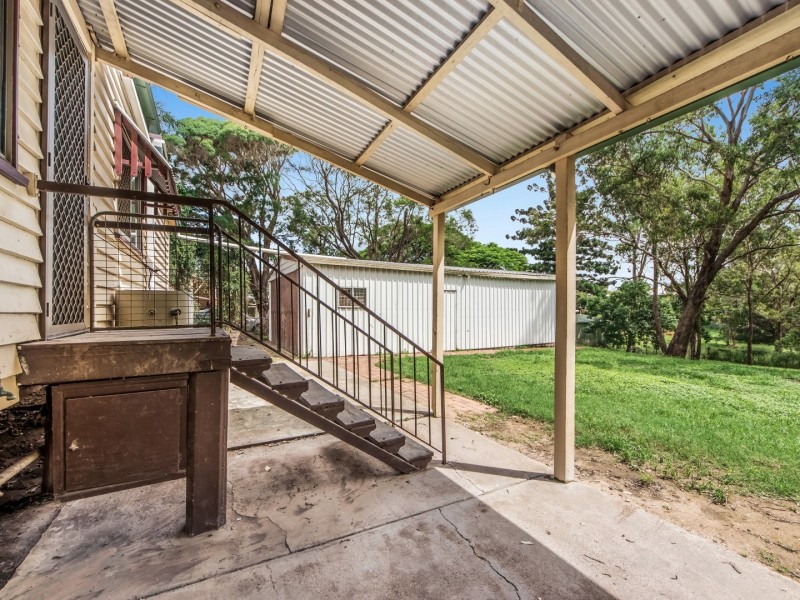 8 George Street, Blackstone QLD 4304