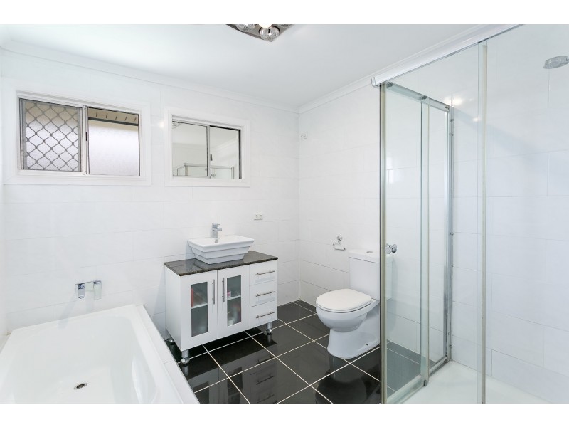 26 Sean Street, Riverview QLD 4303