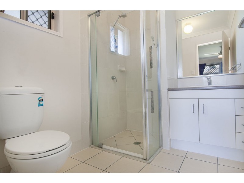 2 Nike Court, Wulkuraka QLD 4305