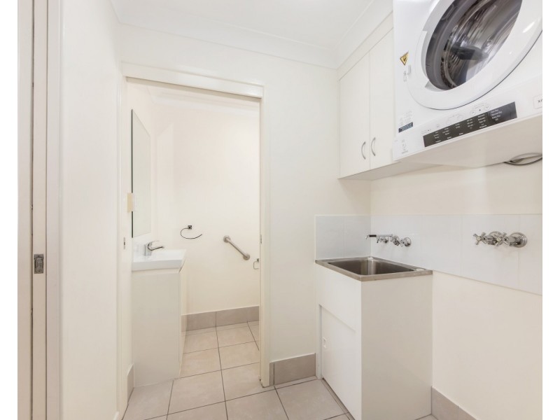 33/45 Sealy Street, Silkstone QLD 4304