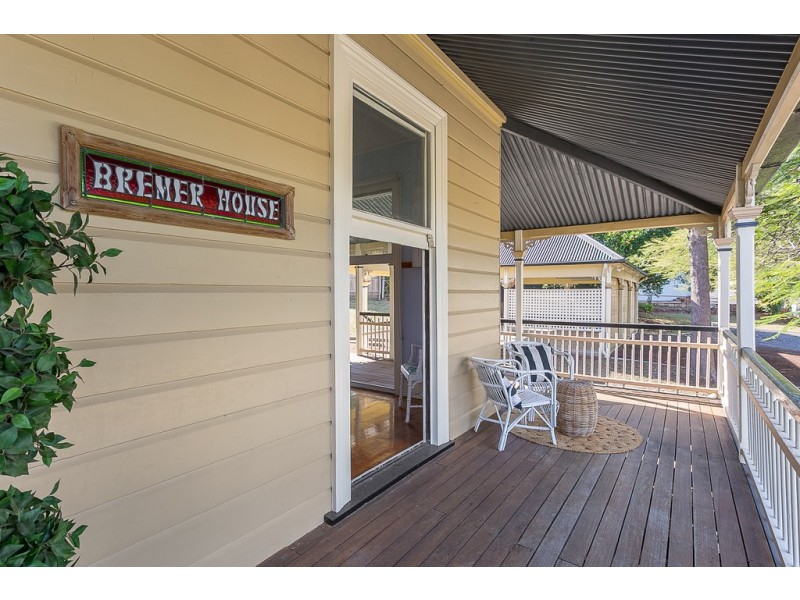1 Johnstone Street, Sadliers Crossing QLD 4305