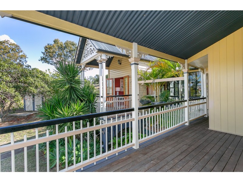 1 Johnstone Street, Sadliers Crossing QLD 4305