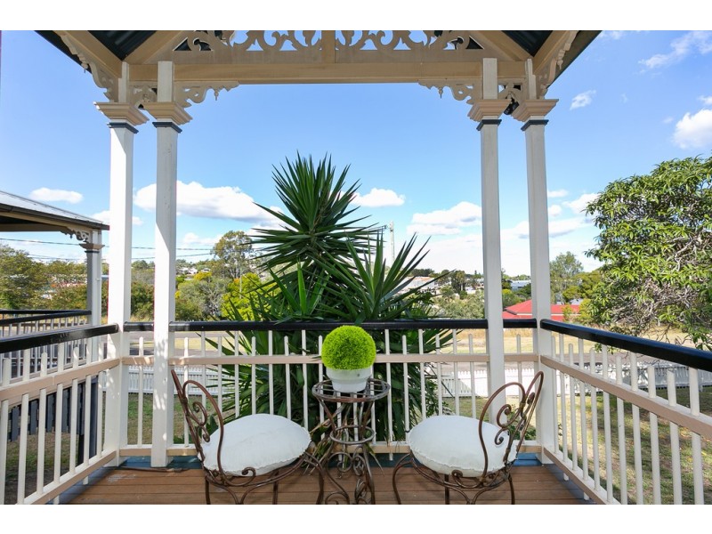 1 Johnstone Street, Sadliers Crossing QLD 4305