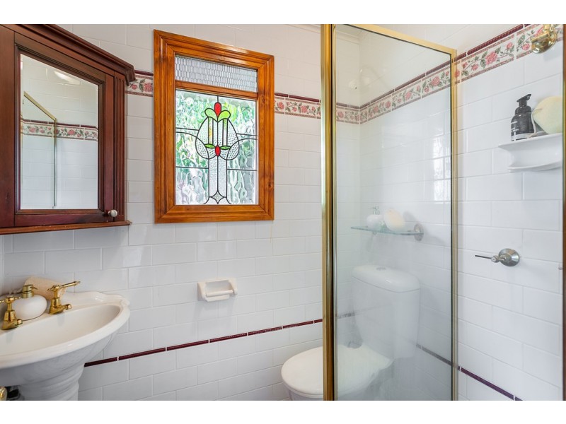 1 Johnstone Street, Sadliers Crossing QLD 4305