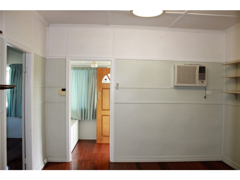 26 Rex Street, Eastern Heights QLD 4305
