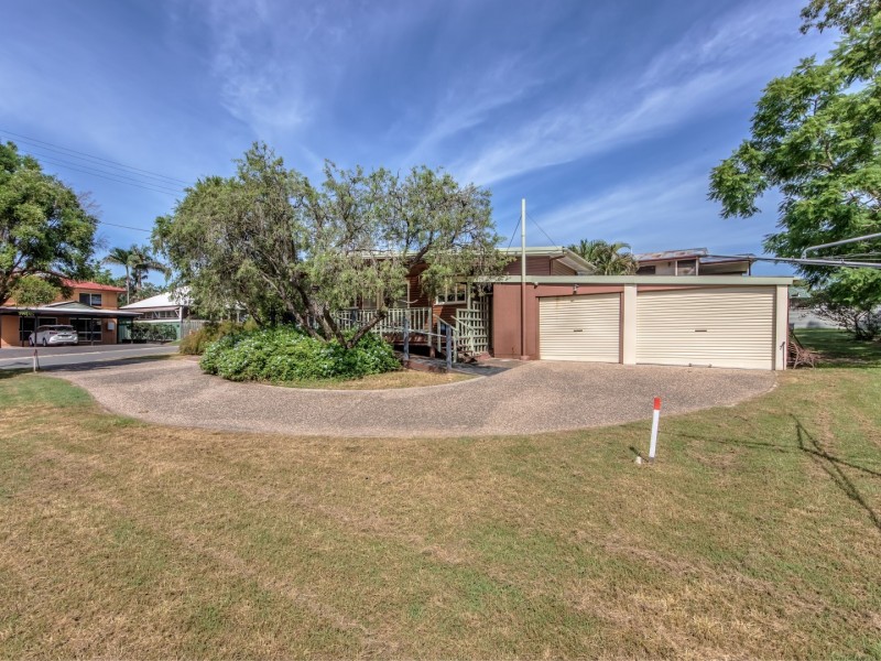 25 Hayes Street, Brassall QLD 4305