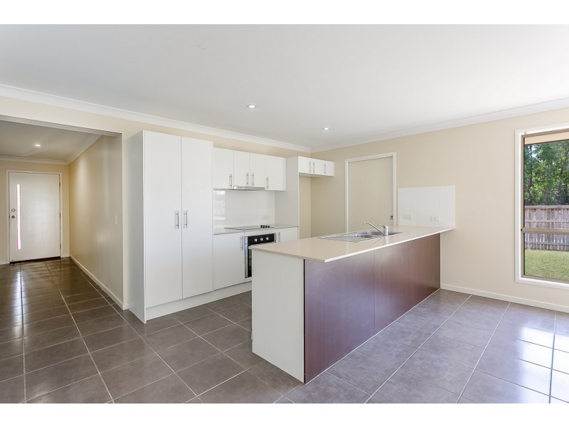42 Skardon Crescent, Brassall QLD 4305