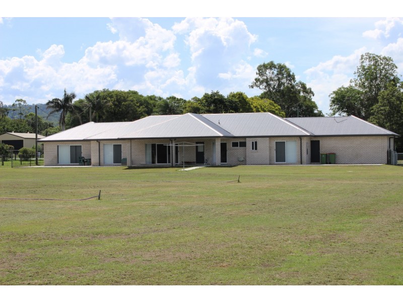 27 Adelong Avenue, Thagoona QLD 4306