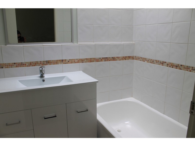 1, 22 Bergin Street, Booval QLD 4304