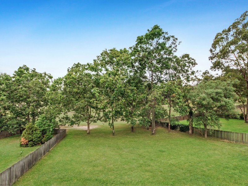 25 St Andrews Drive, Karana Downs QLD 4306