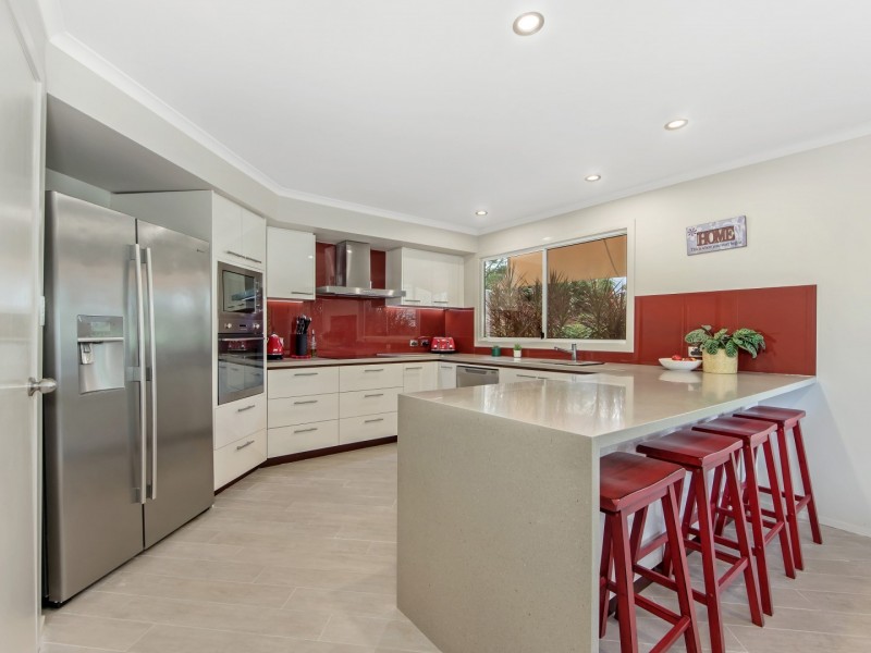 25 St Andrews Drive, Karana Downs QLD 4306