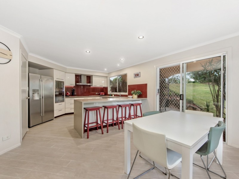 25 St Andrews Drive, Karana Downs QLD 4306