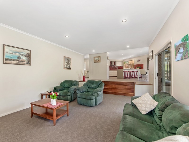 25 St Andrews Drive, Karana Downs QLD 4306