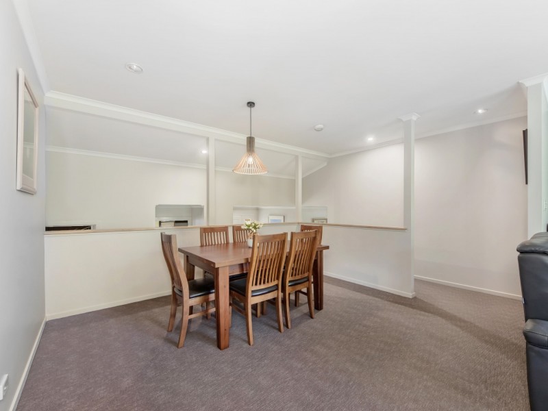 25 St Andrews Drive, Karana Downs QLD 4306