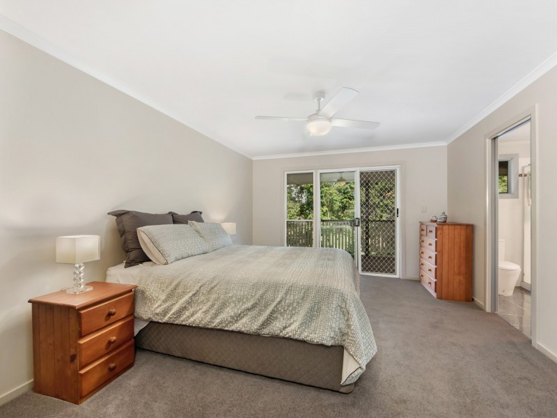 25 St Andrews Drive, Karana Downs QLD 4306