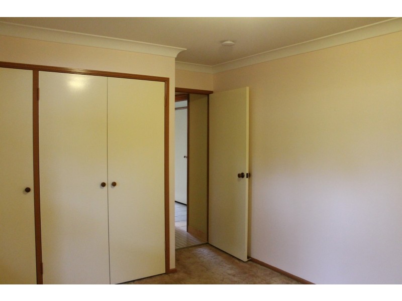 41 Blackstone Road, Eastern Heights QLD 4305