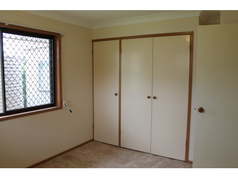 41 Blackstone Road, Eastern Heights QLD 4305