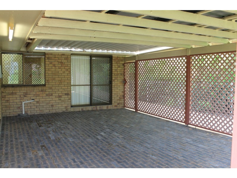 41 Blackstone Road, Eastern Heights QLD 4305