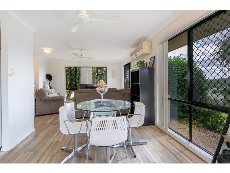 1/8 Phoenix Court, Churchill QLD 4305