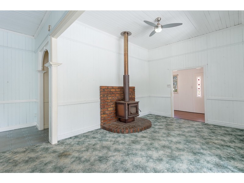31 Brisbane Valley Highway, Blacksoil QLD 4306