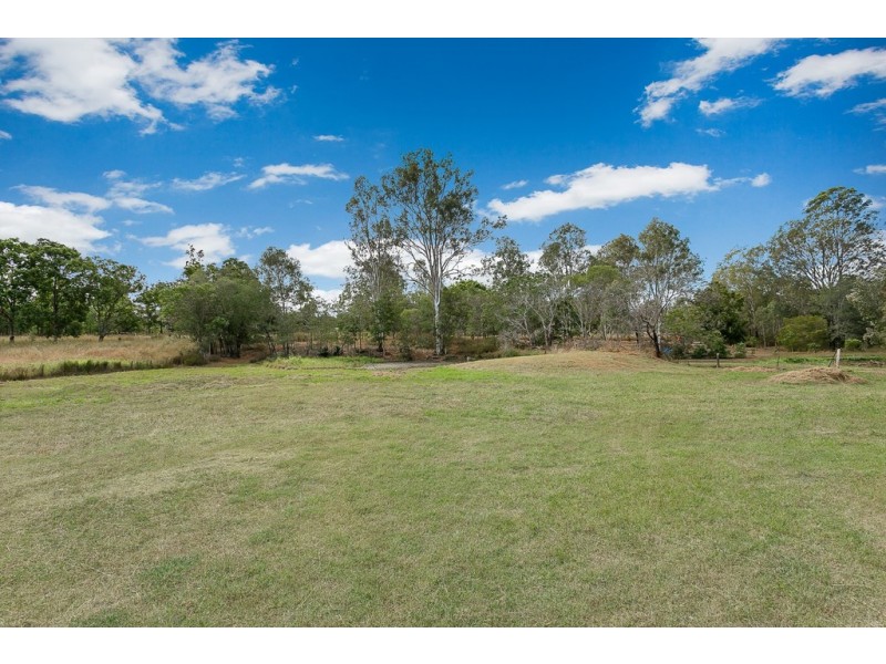 31 Brisbane Valley Highway, Blacksoil QLD 4306