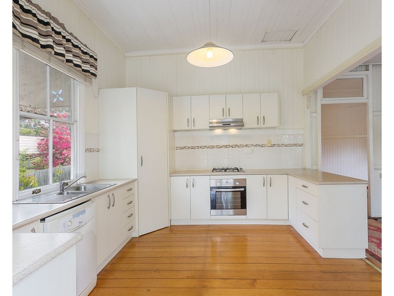 119 Downs Street, North Ipswich QLD 4305