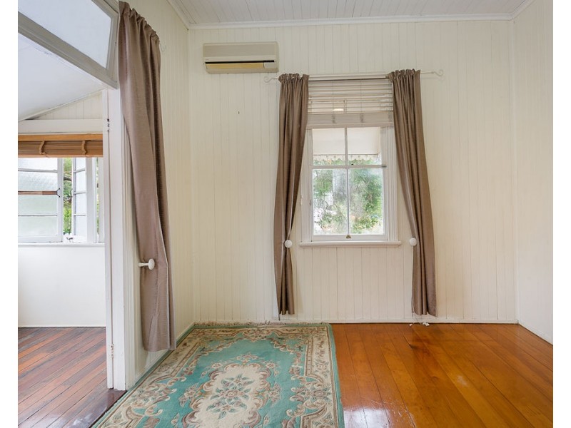119 Downs Street, North Ipswich QLD 4305