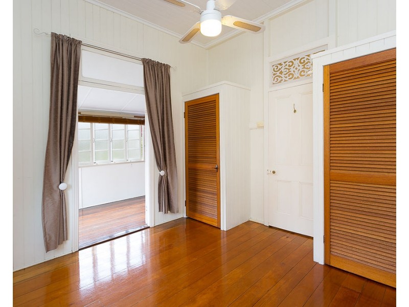 119 Downs Street, North Ipswich QLD 4305