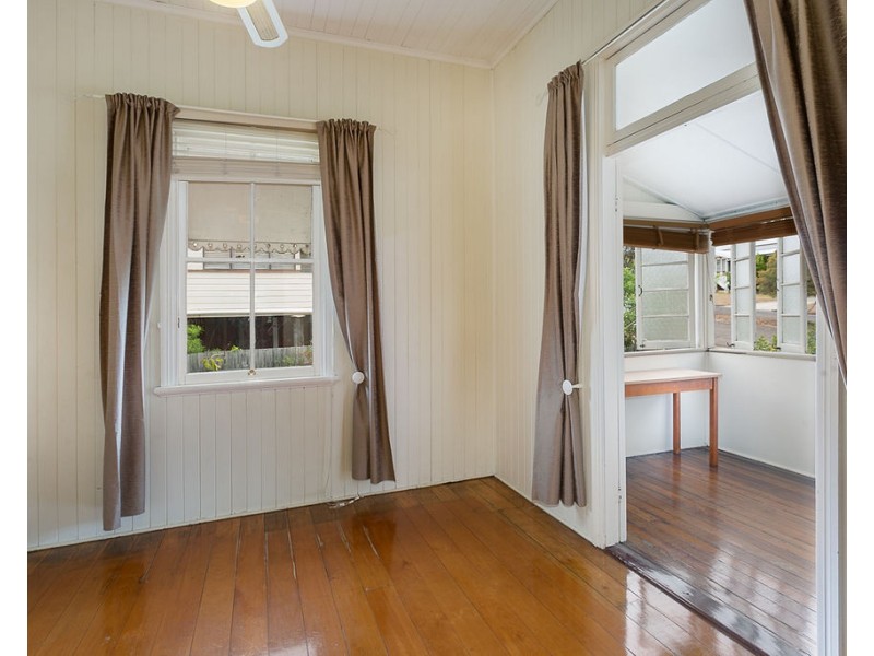 119 Downs Street, North Ipswich QLD 4305