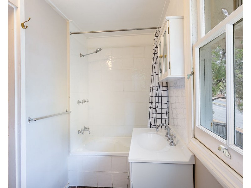 119 Downs Street, North Ipswich QLD 4305