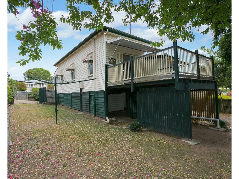 119 Downs Street, North Ipswich QLD 4305