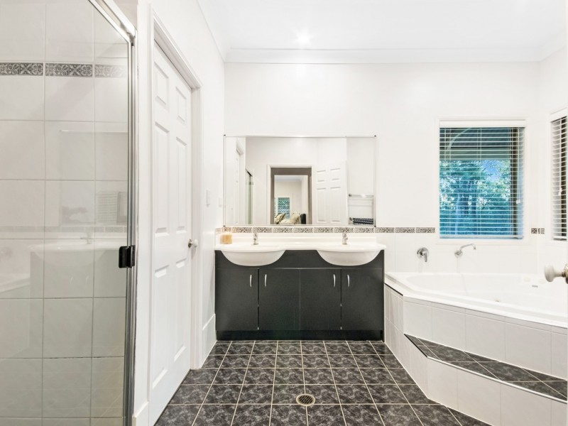 114 Riverside Drive, Muirlea QLD 4306