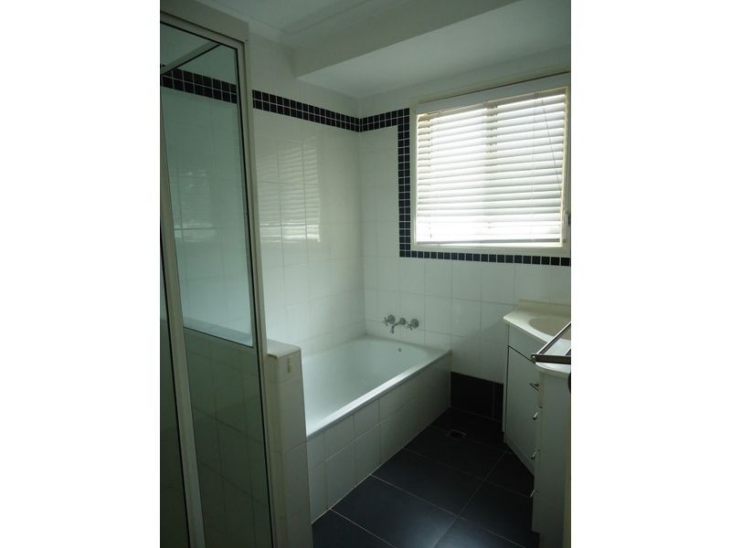 62 Braeside Road, Bundamba QLD 4304