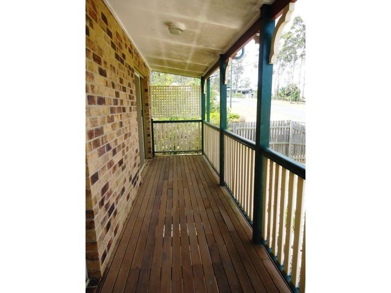 62 Braeside Road, Bundamba QLD 4304