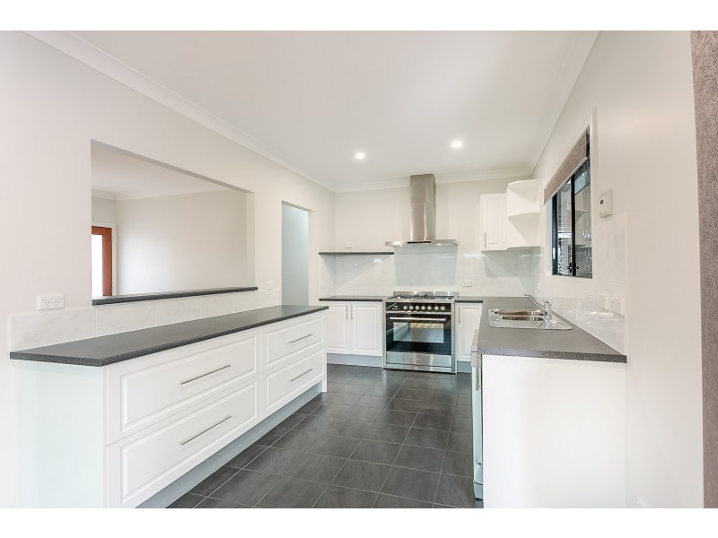 22 Leslie Street, East Ipswich QLD 4305