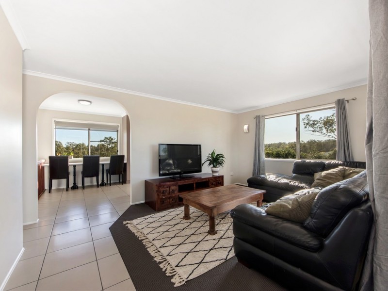 15 Office Lane, Glamorgan Vale QLD 4306