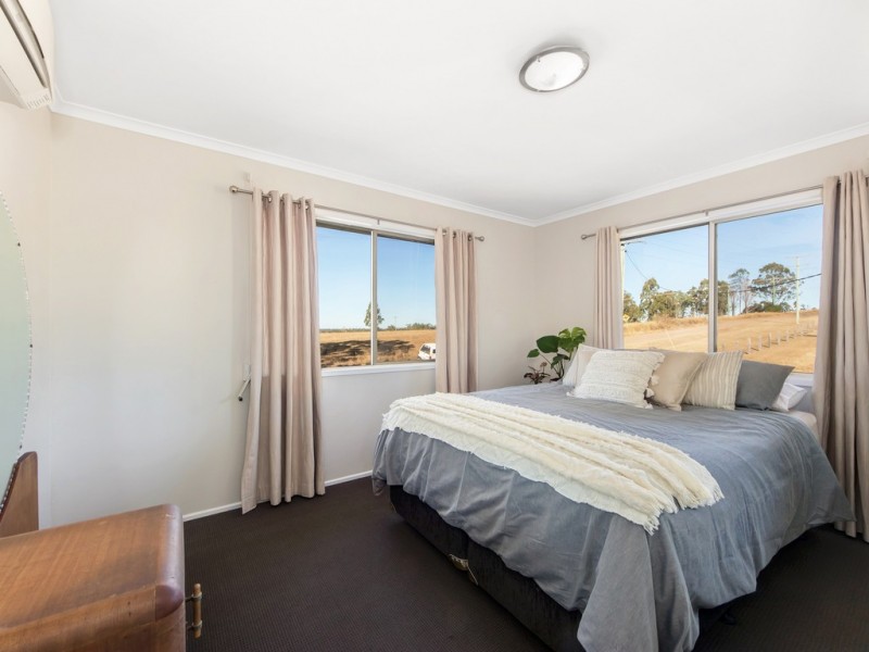 15 Office Lane, Glamorgan Vale QLD 4306