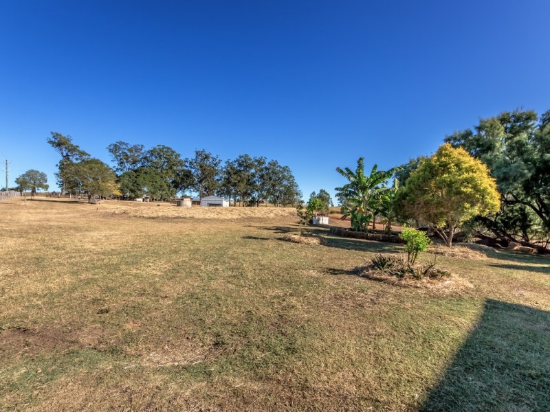 15 Office Lane, Glamorgan Vale QLD 4306