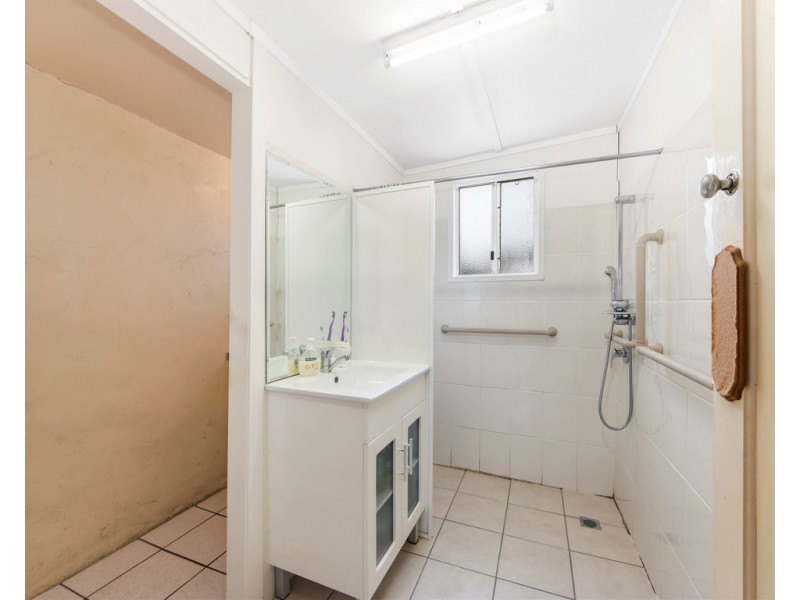 39 Waghorn Street, Ipswich QLD 4305