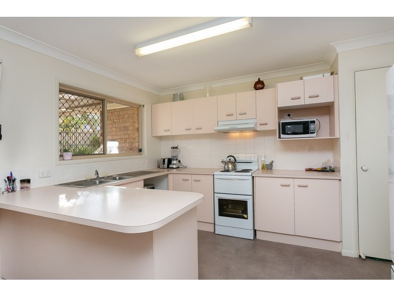 10 Iroquois Court, Brassall QLD 4305